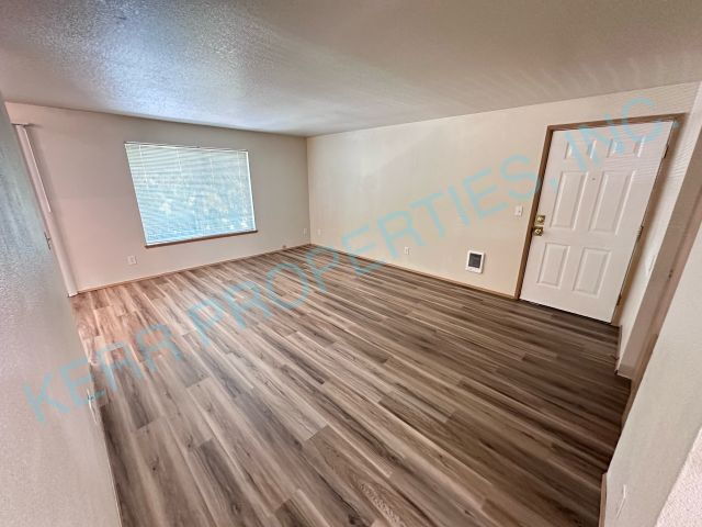 2211 SE 96th Dr – photo 2