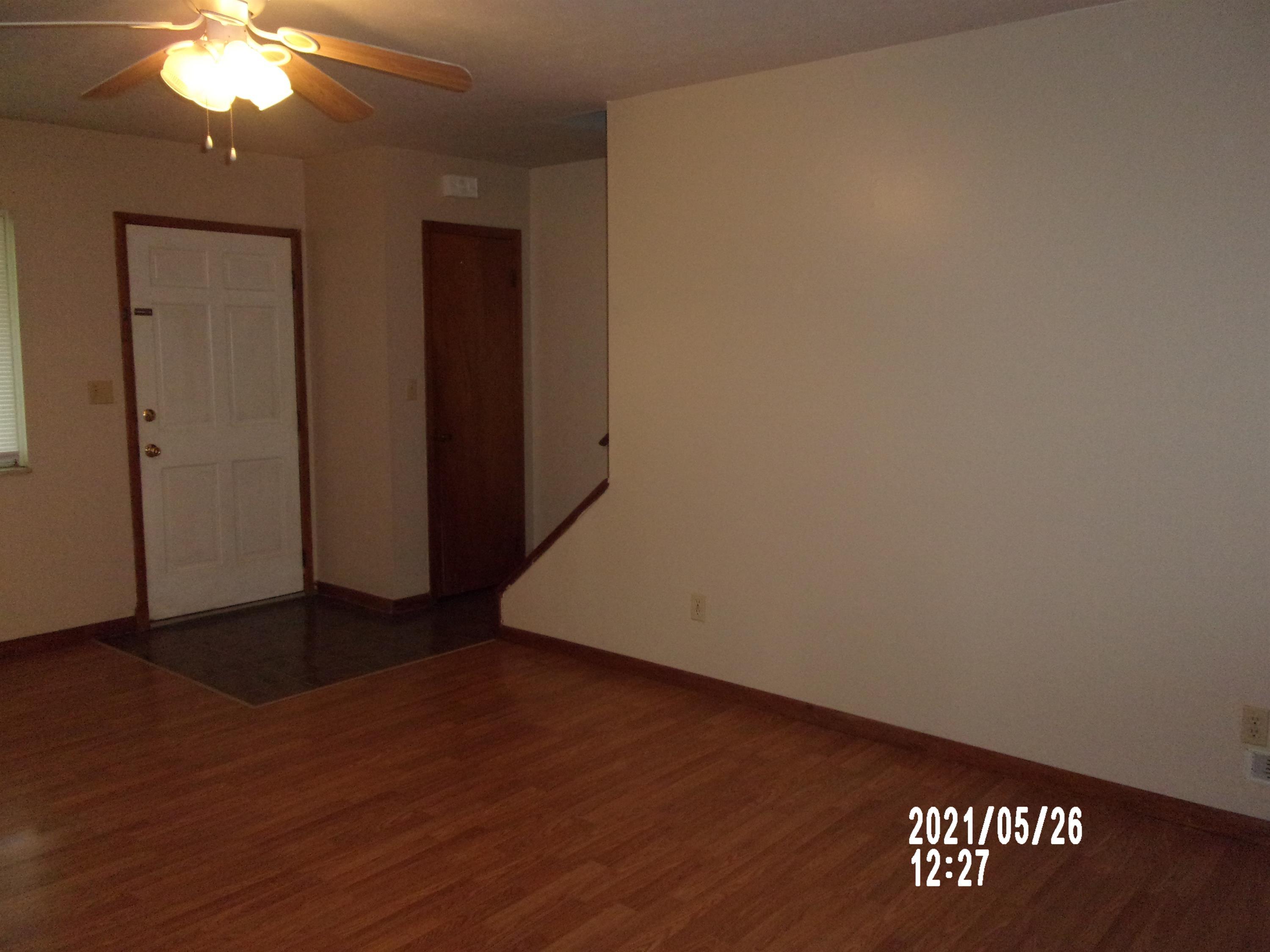470 Brentwood Dr – photo 1