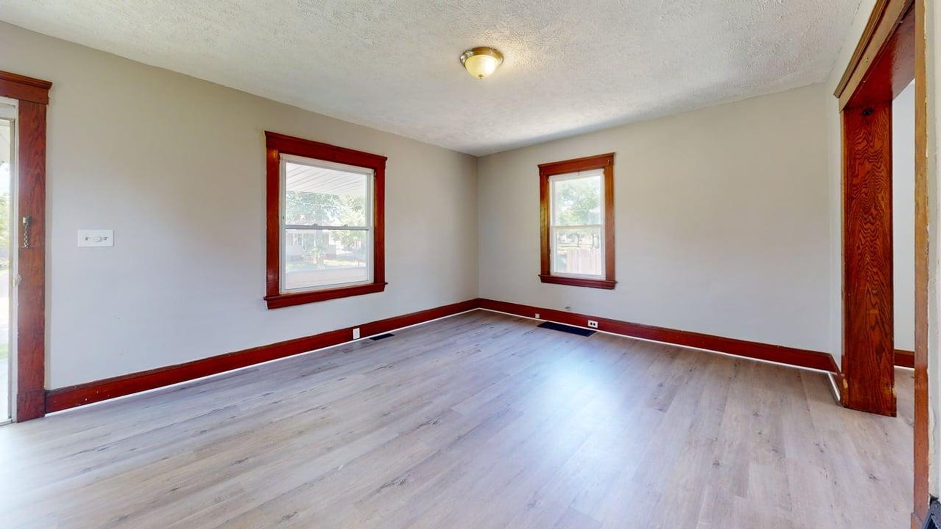 820 Whitcomb Rd – photo 4