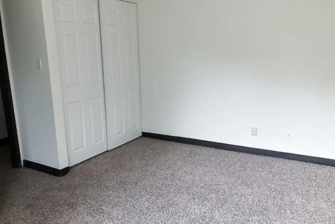 505 Oakview Dr – photo 1