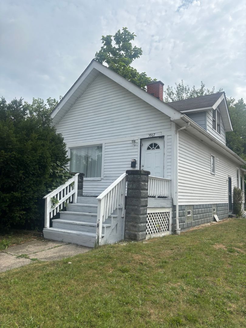 3967 E 120th St – photo 1