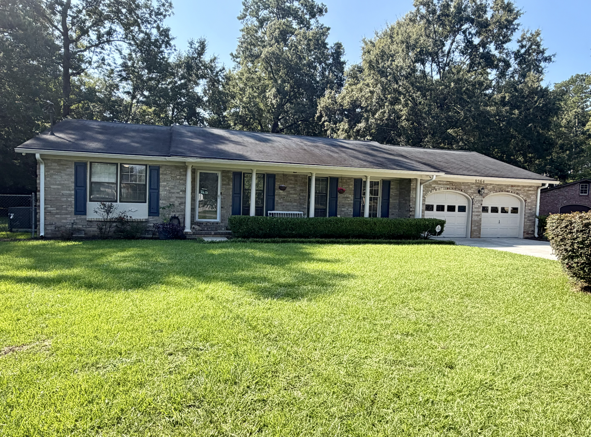 8364 Greenridge Rd – photo 3
