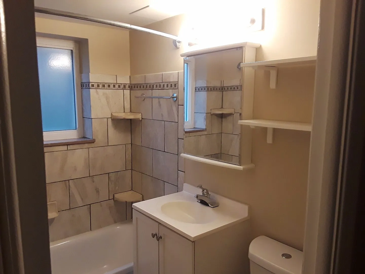 Briardale Commons – 2 br / 1.0 ba (855 sf)