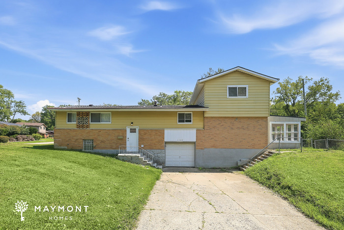 1142 Normdave Dr – photo 1