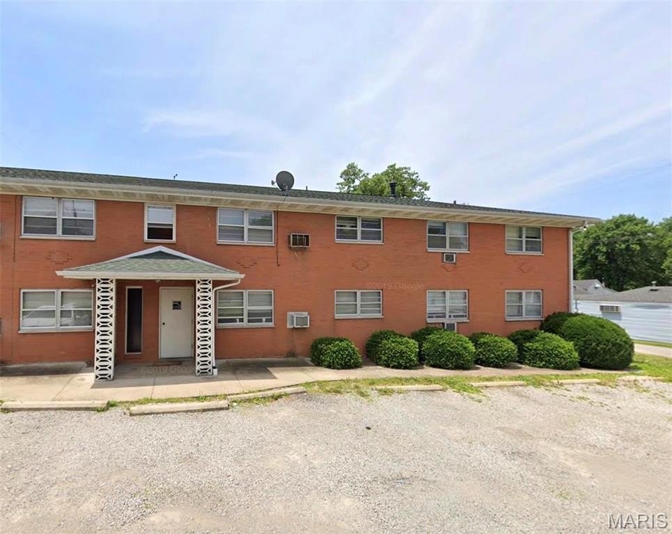 311 N Main St #4 – photo 1