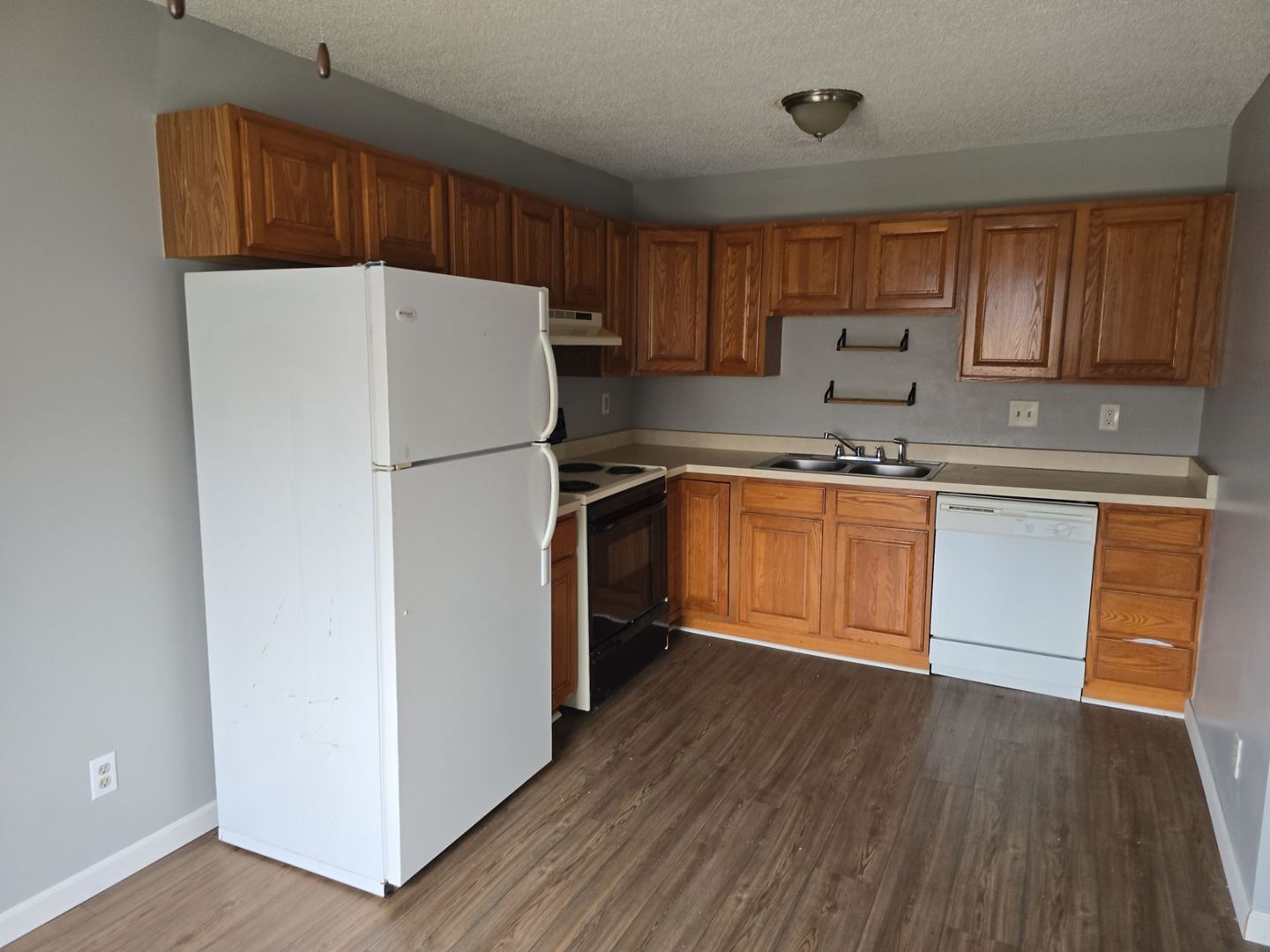 812 Gordon Smith Blvd unit Unit 10 – photo 5