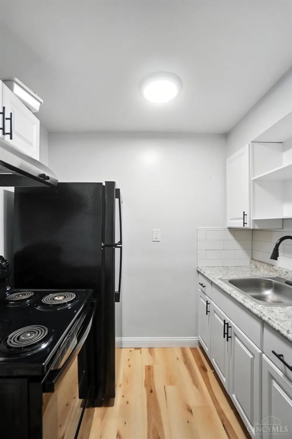 506 Main St unit 6 – photo 5