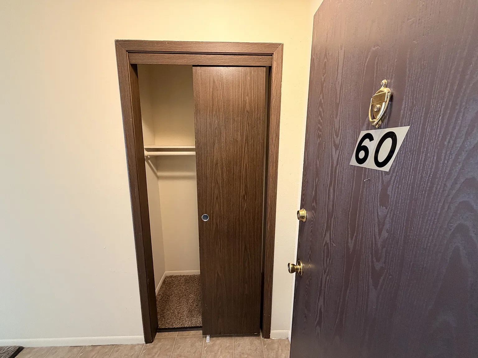 507 S 14th St unit 501-6, Le Claire – photo 5