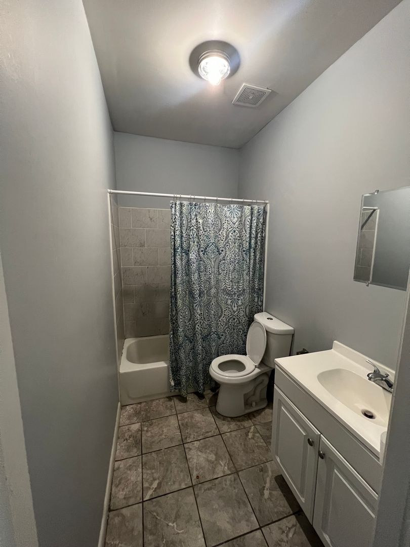 1839 W Jefferson St – photo 3