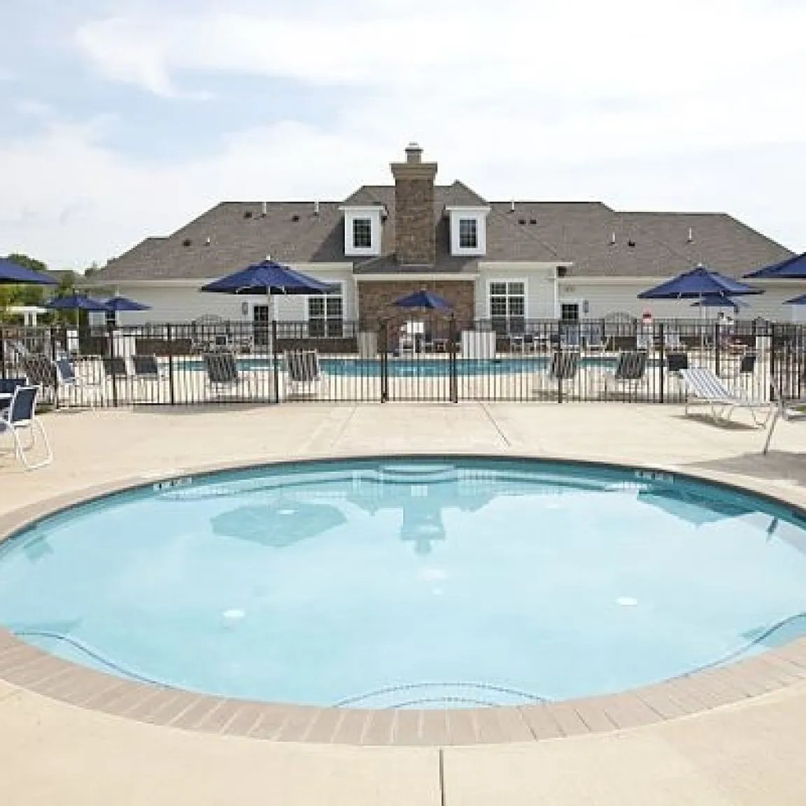 The Apartments At Weatherby – photo 4