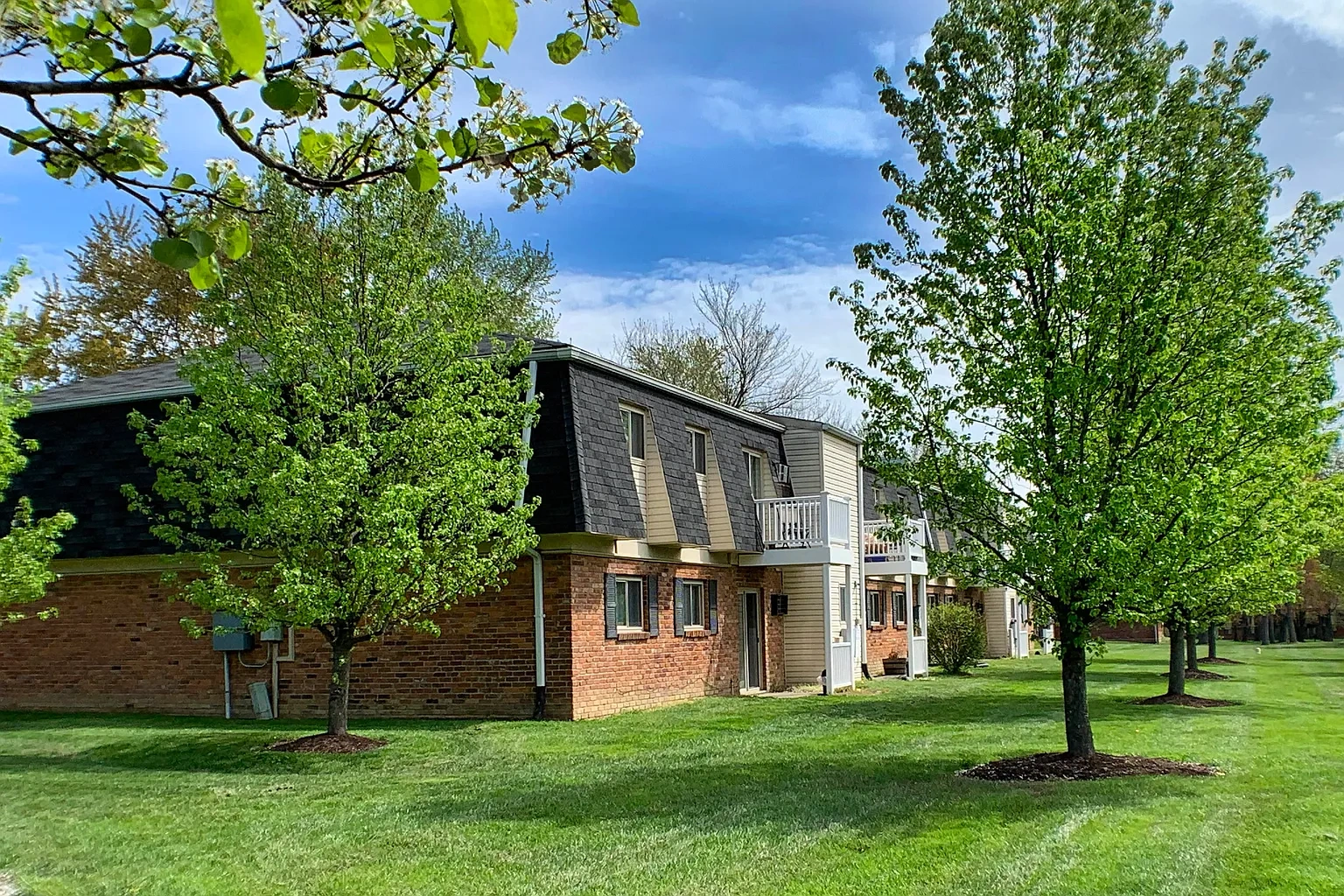 Crown Station Apartments – photo 4
