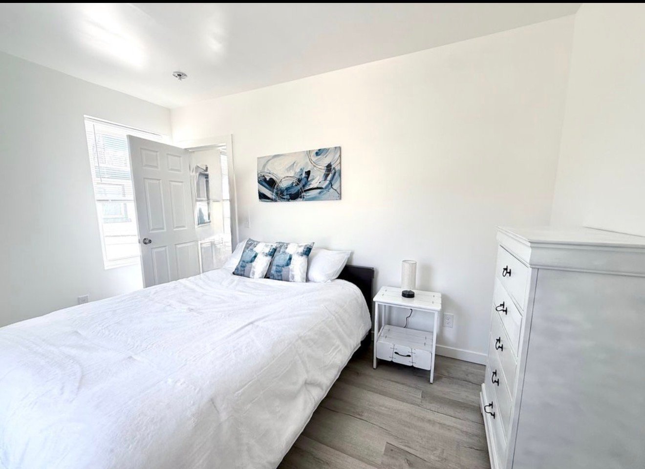 2131 Williams Ave unit 1 – photo 3