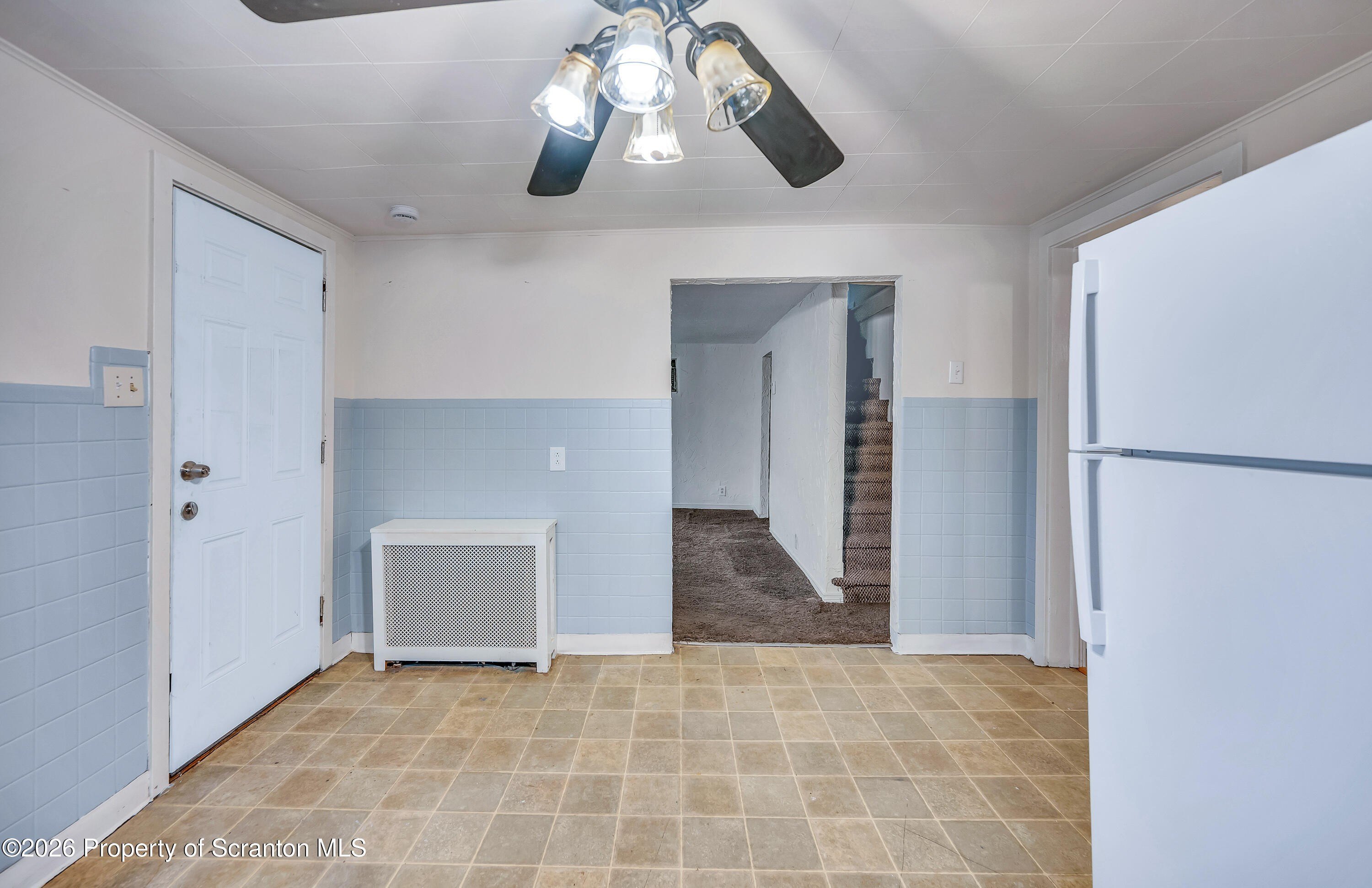 1020 Farber Ct – photo 4
