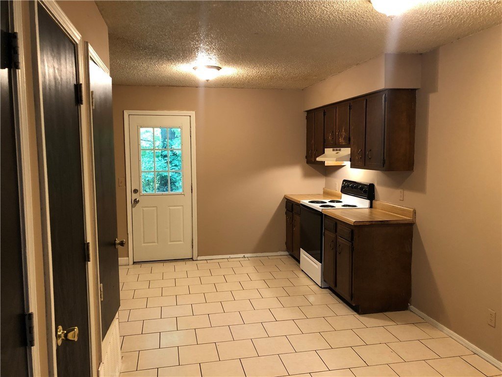 605 N Betty Jo Dr #2 – photo 3