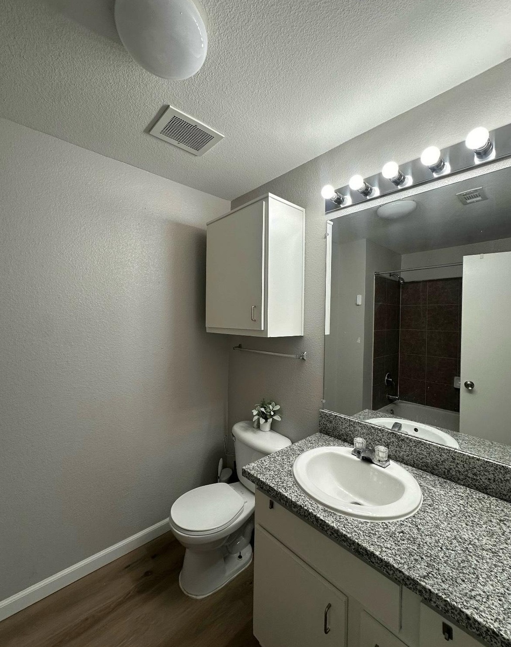 1400 University Ave unit D404 – photo 2