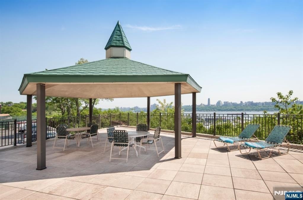 250 Gorge Rd #7E – photo 2