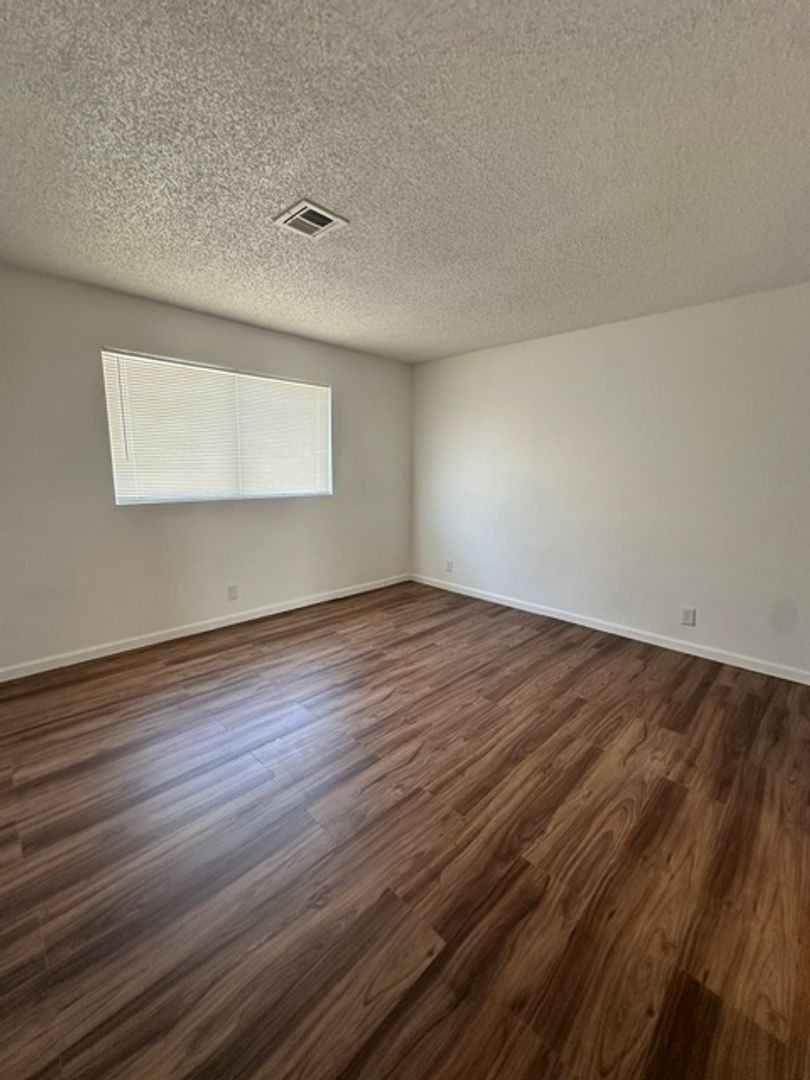 3411 Center Dr unit UNIT C – photo 2