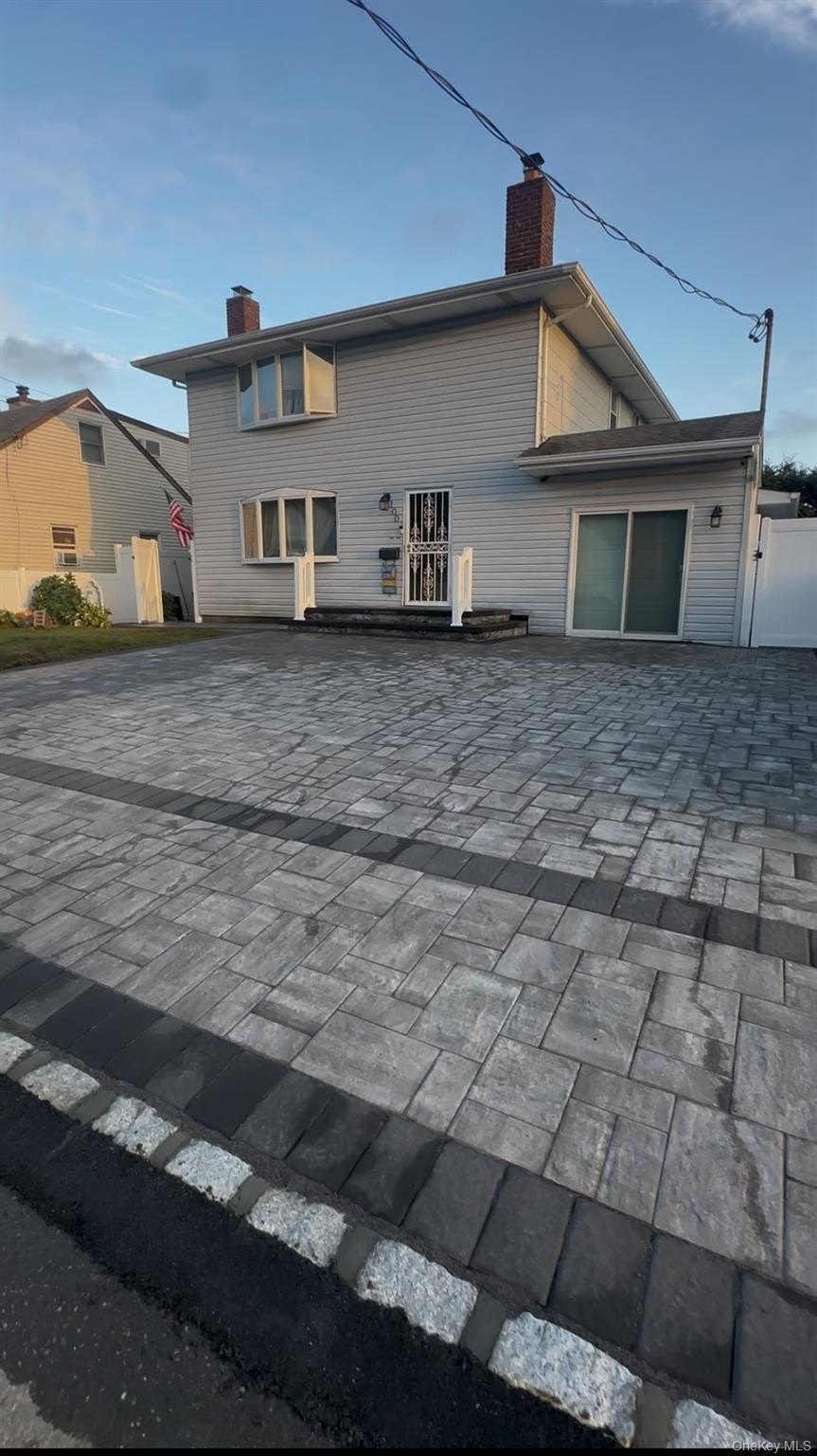 100 Lee Ave #2ND – photo 2