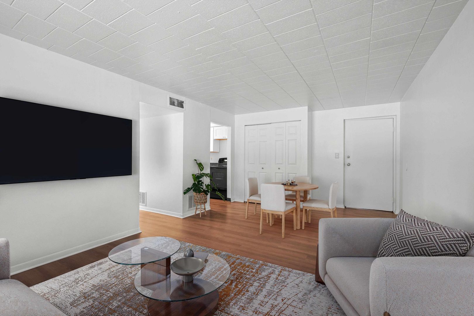 233-241 Edgewood Ave unit Unit E05 – photo 3