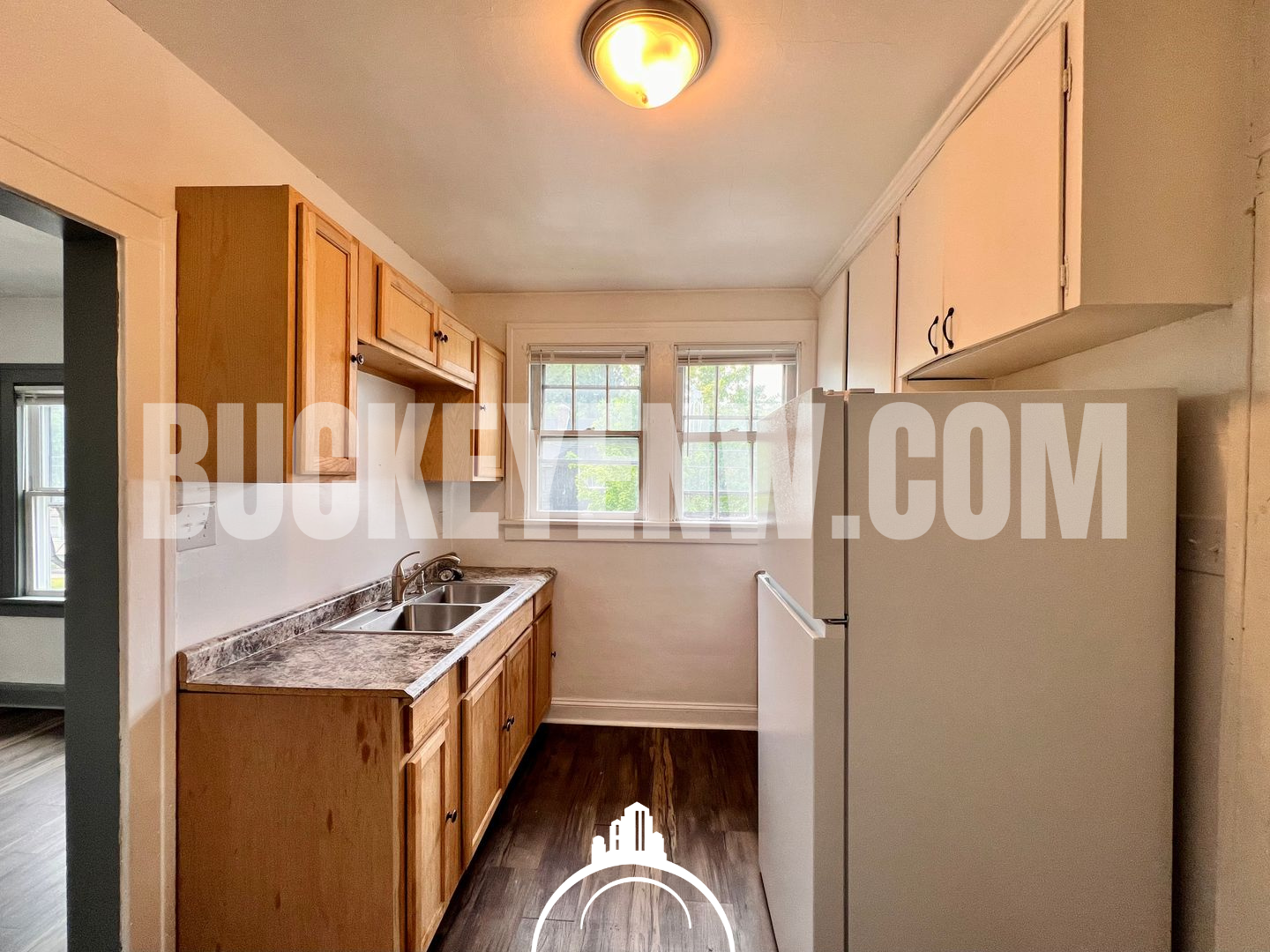 4158 Mayfield Dr unit Upper – photo 4