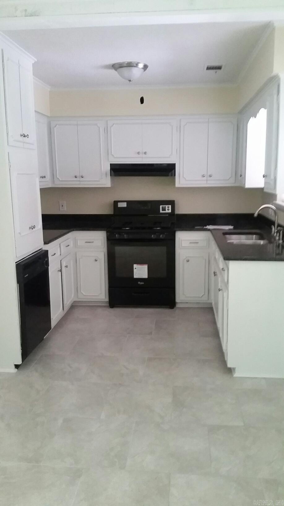 7400 Denise Dr – photo 4