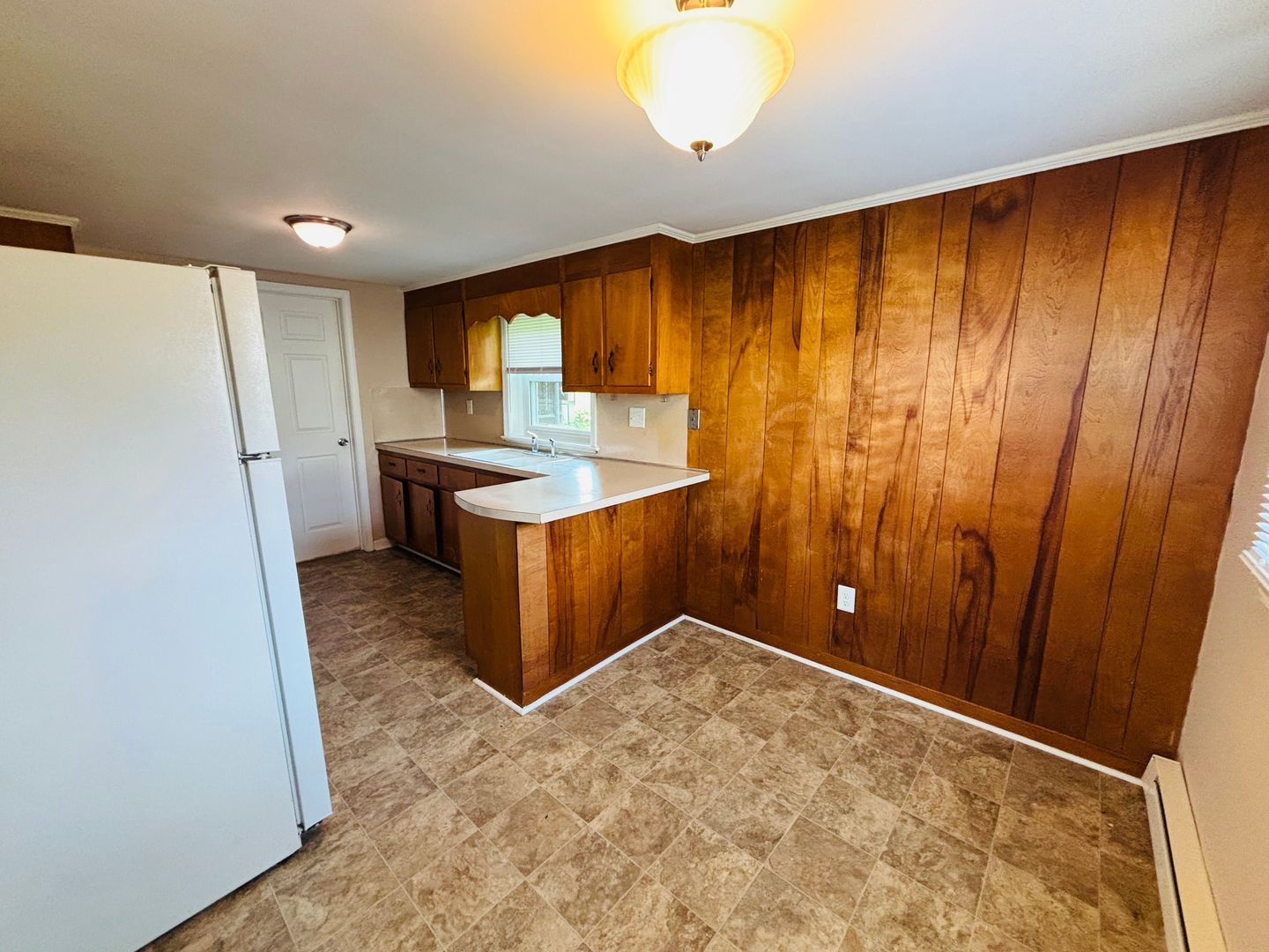 487 2nd St – photo 5