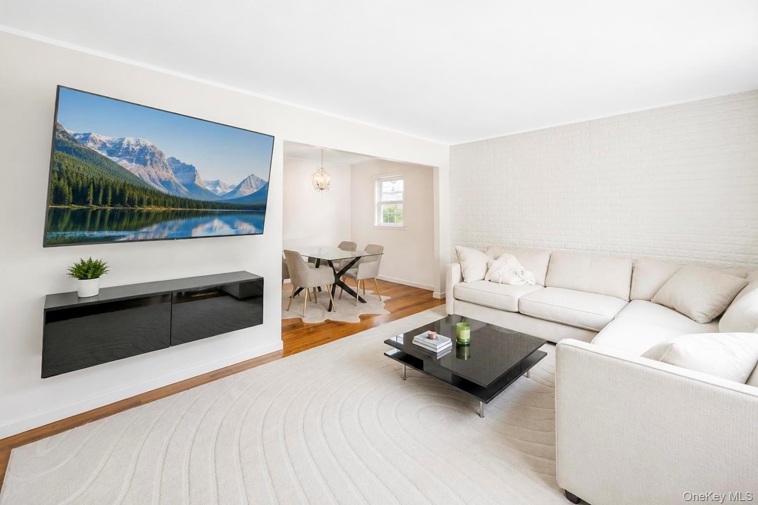 5 Tyler Ave – photo 4