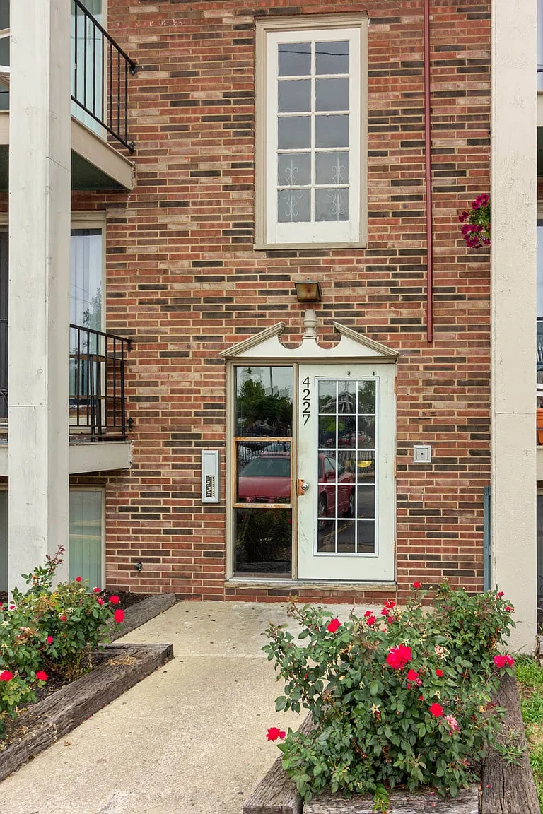 Emerald Overlook Apartments – photo 2