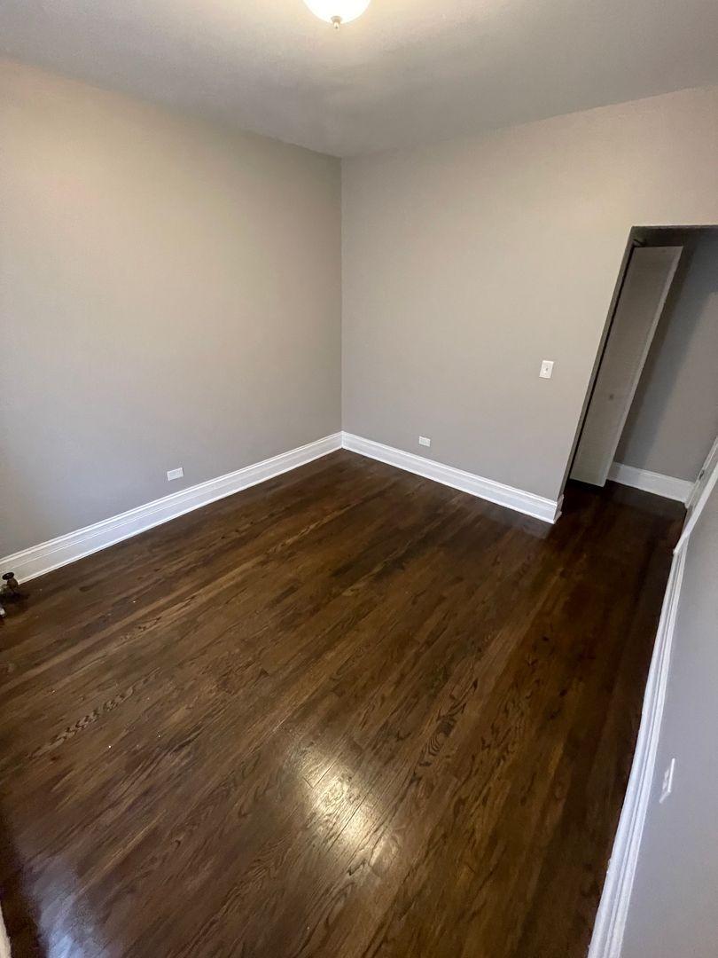11021 S Vernon Ave – photo 2
