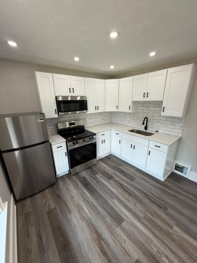 1700 E 290th St unit Up – photo 2
