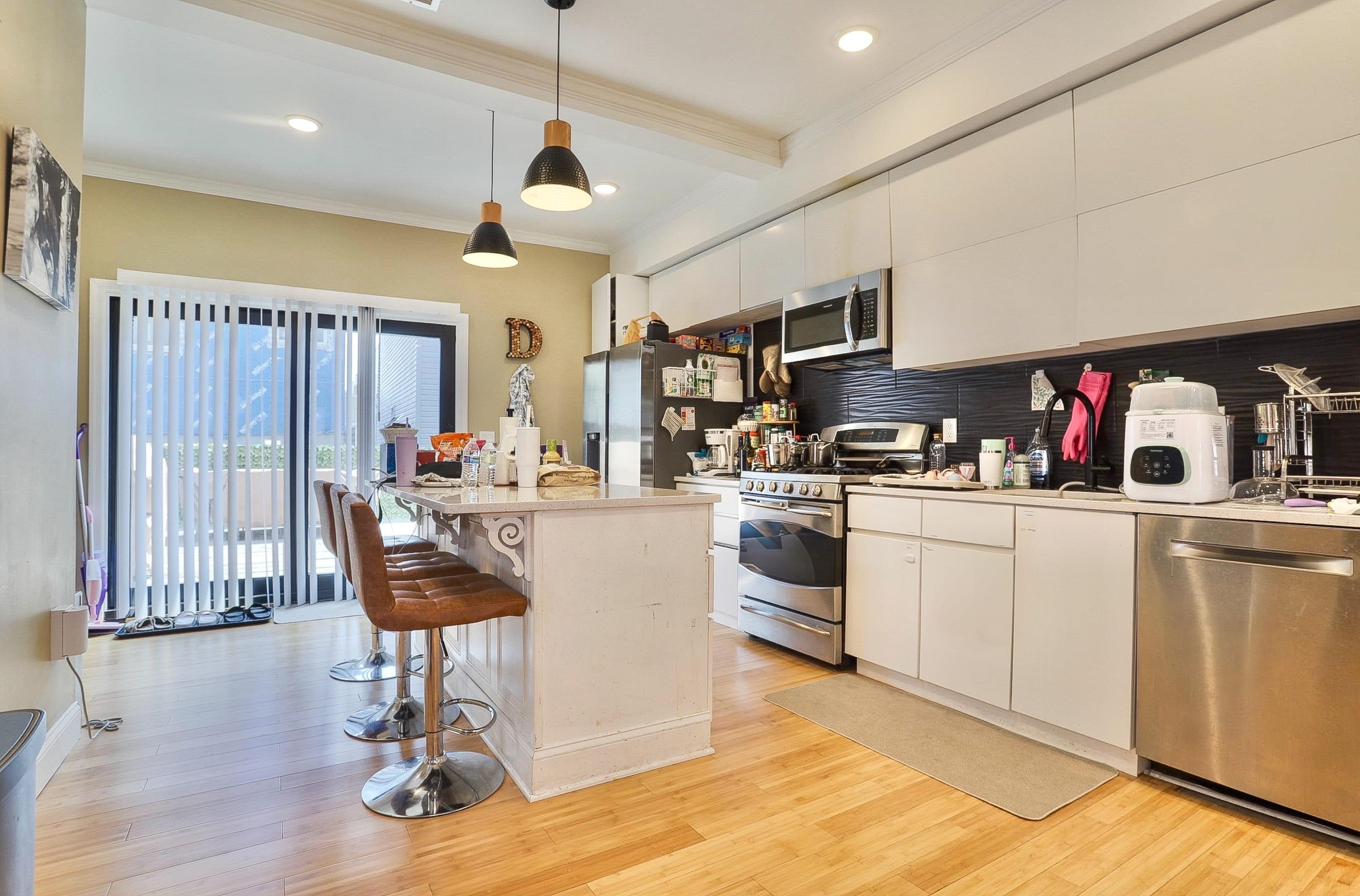 11 W 19th St – photo 2