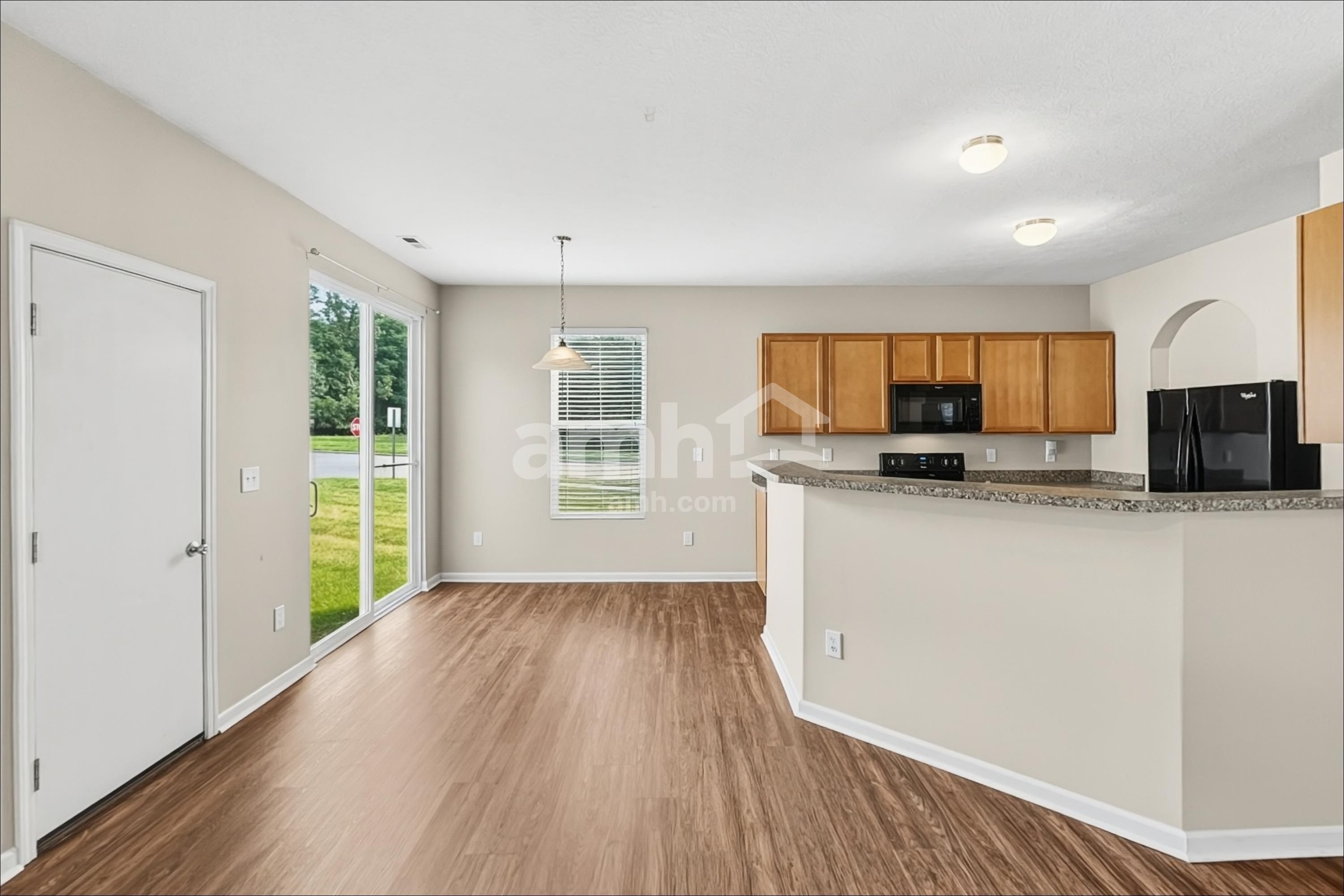 7266 Rondeau Dr – photo 5