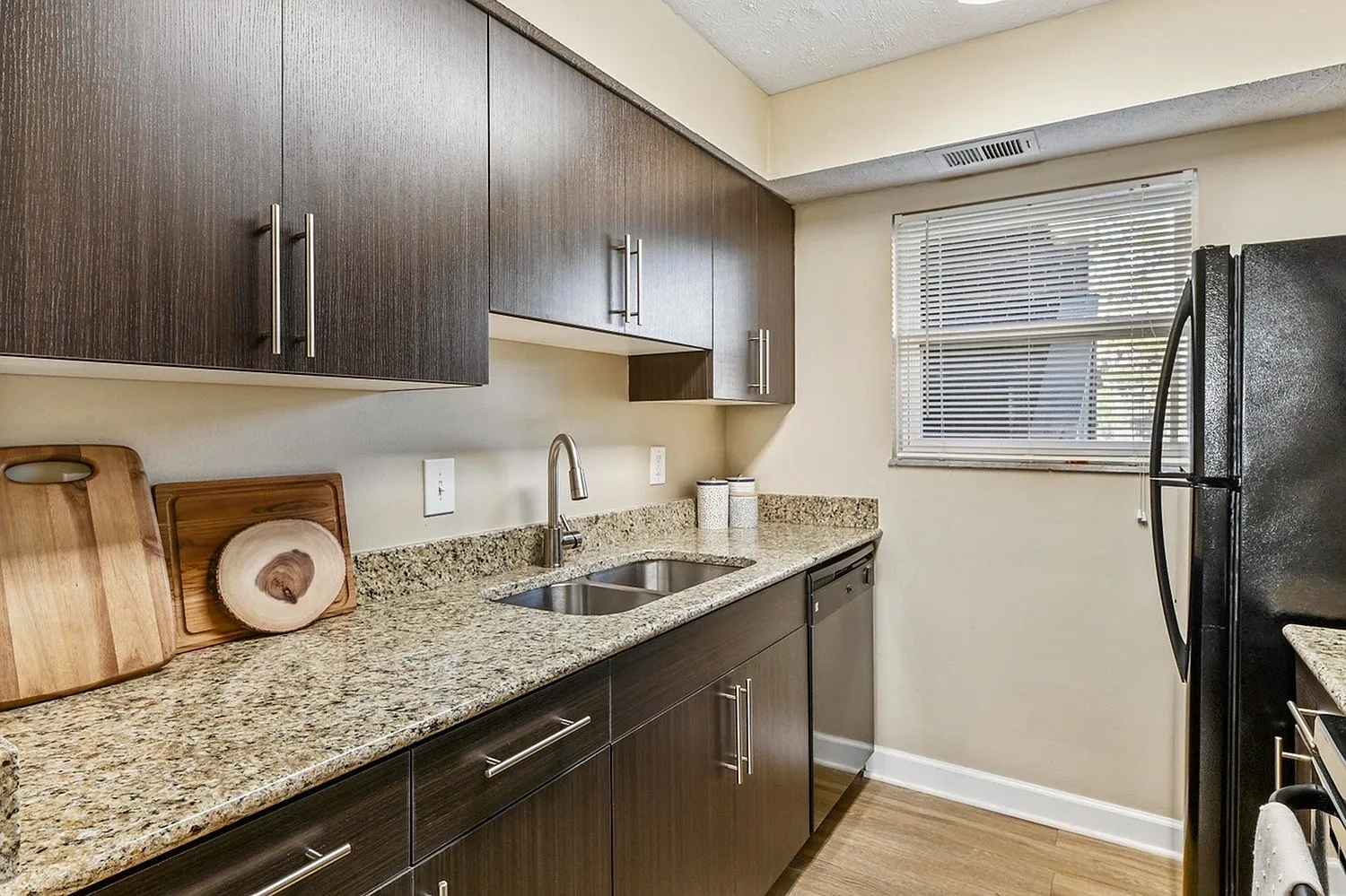 Hidden Creek Apartments – photo 5