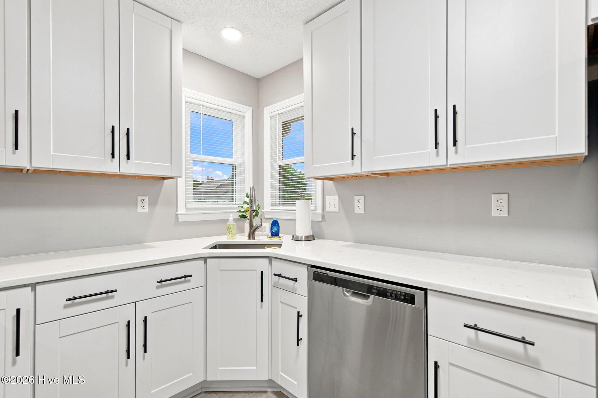 7228 Quail Woods Rd – photo 4