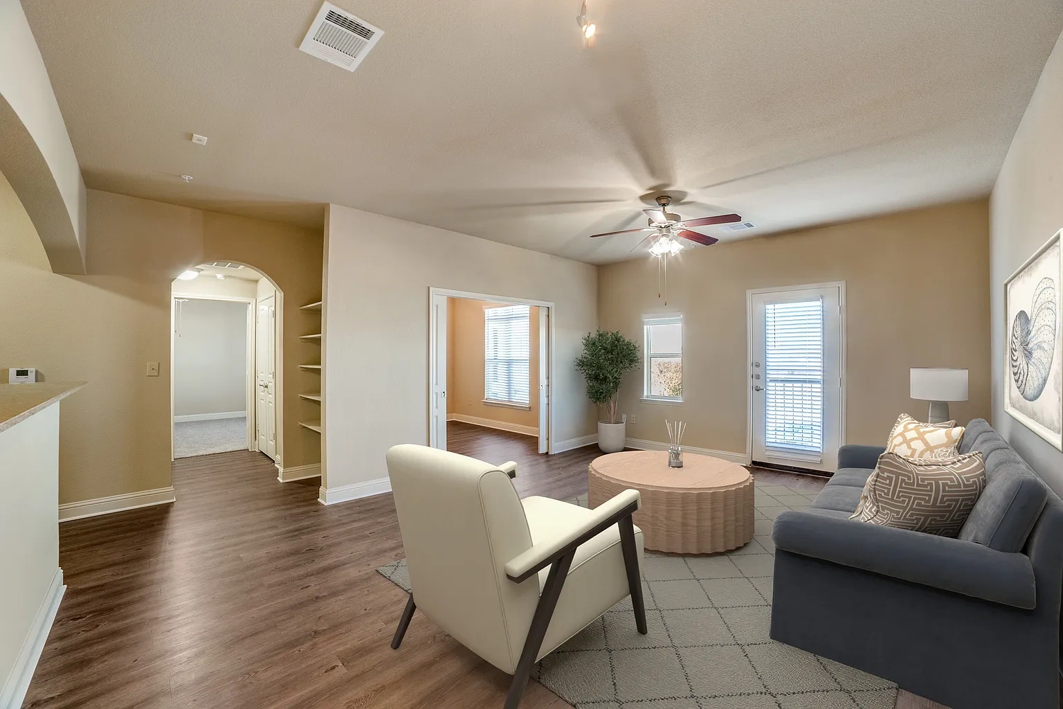 LUXE AT 1300 – photo 2