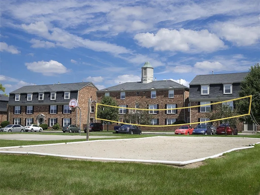 Yorktown Colony Apartments – photo 5