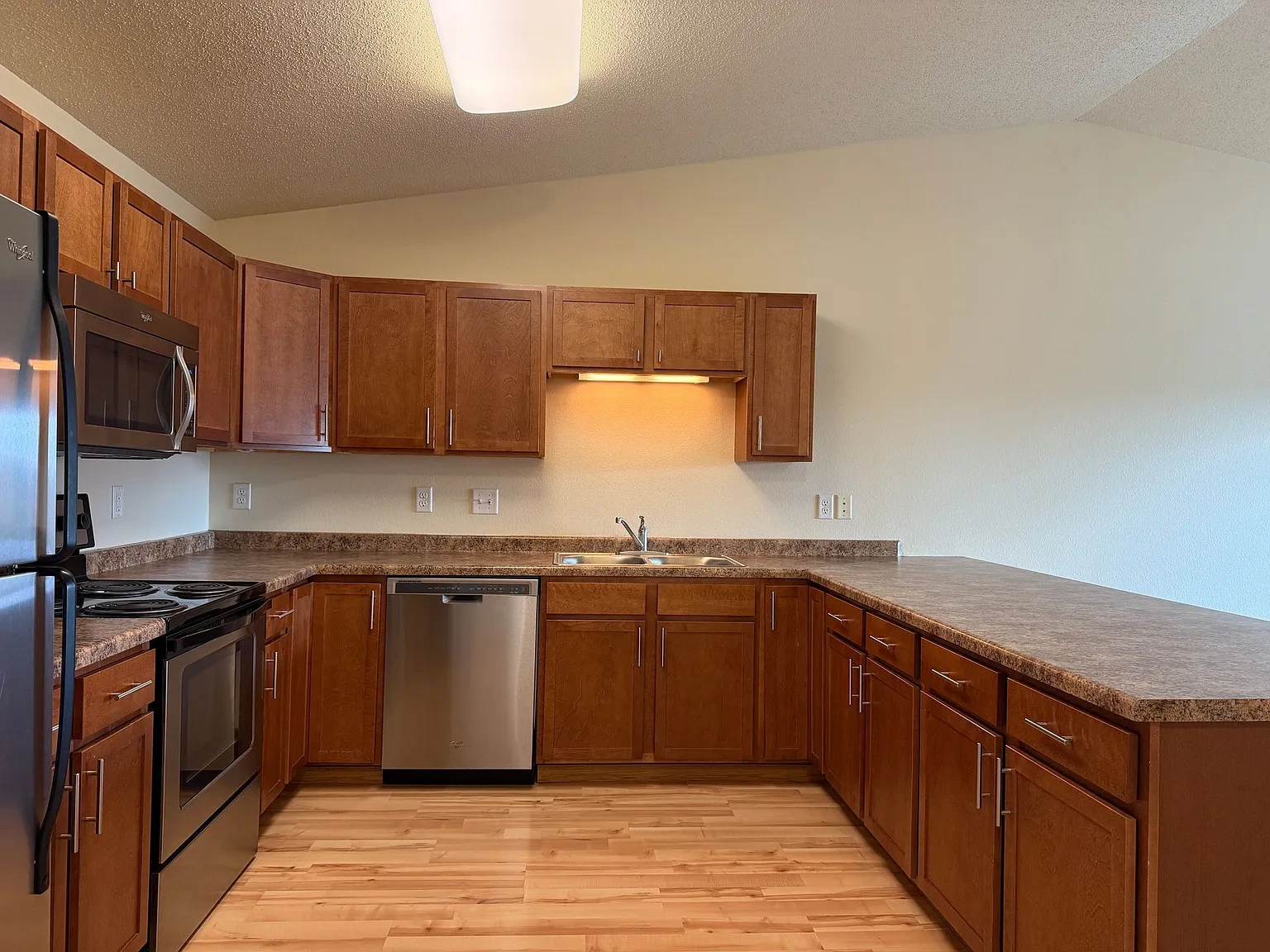 The Edge of Osgood Apartments – photo 5