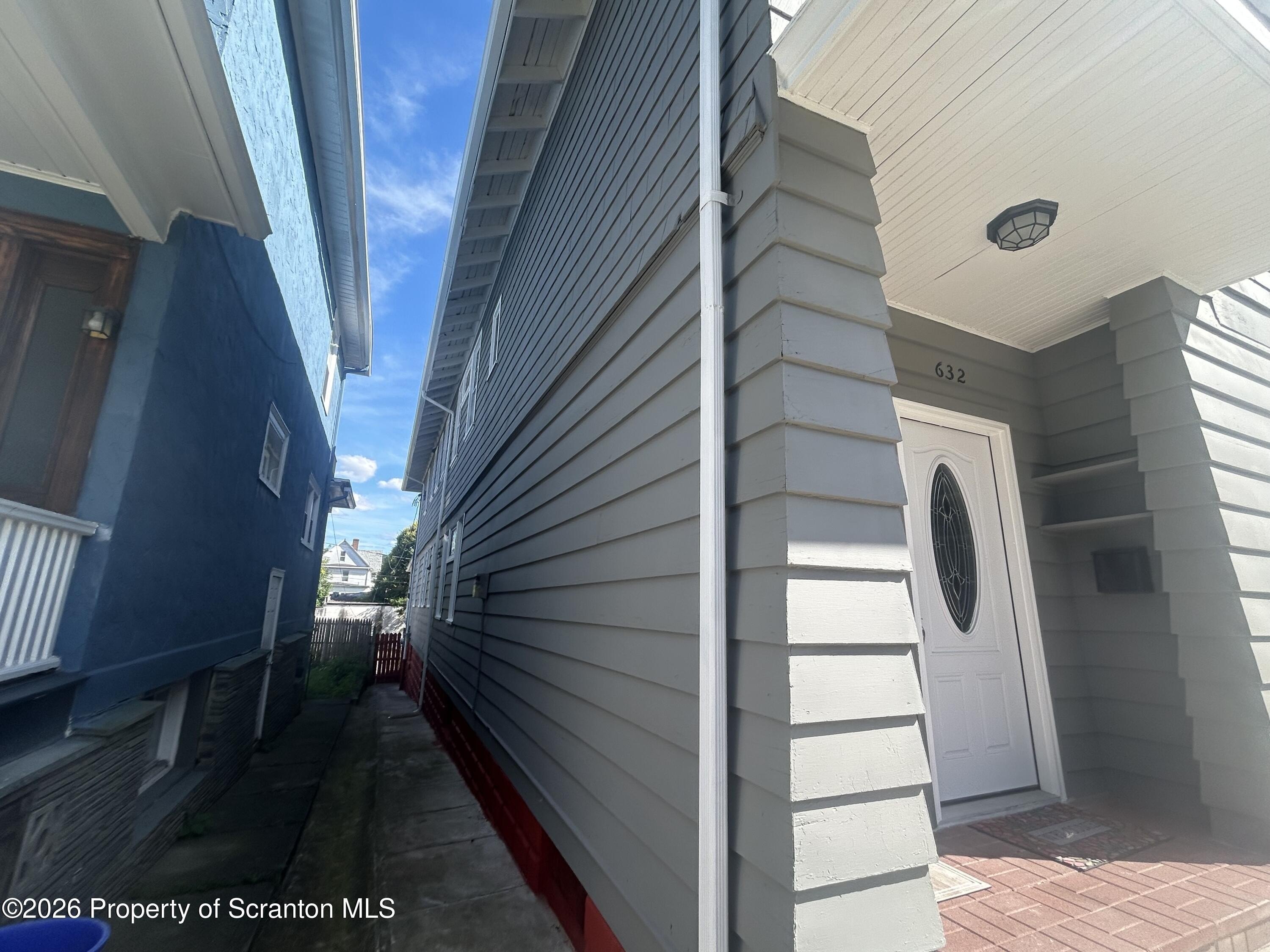 632 N Irving Ave – photo 3
