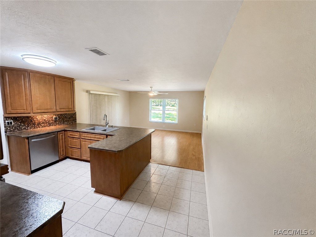 515 E Falconry Ct – photo 3