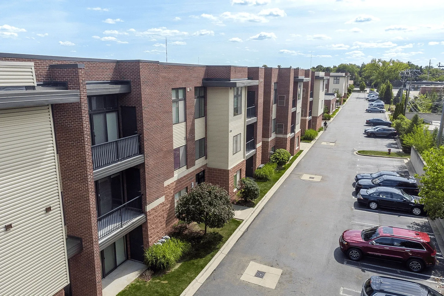 42 West Apartments – photo 2