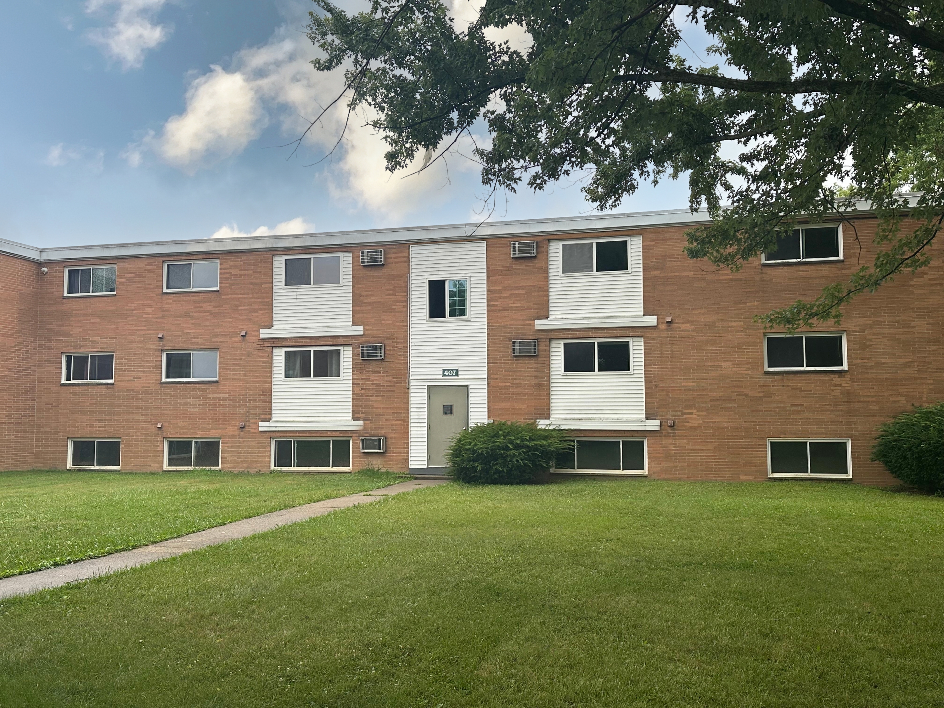 421 Southern Blvd NW unit 207 – photo 1