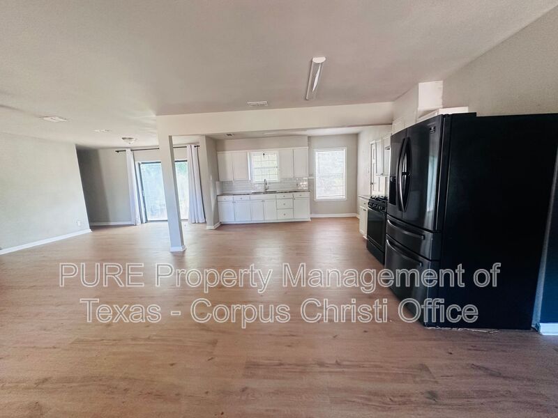 1325 Tyler Ave – photo 5