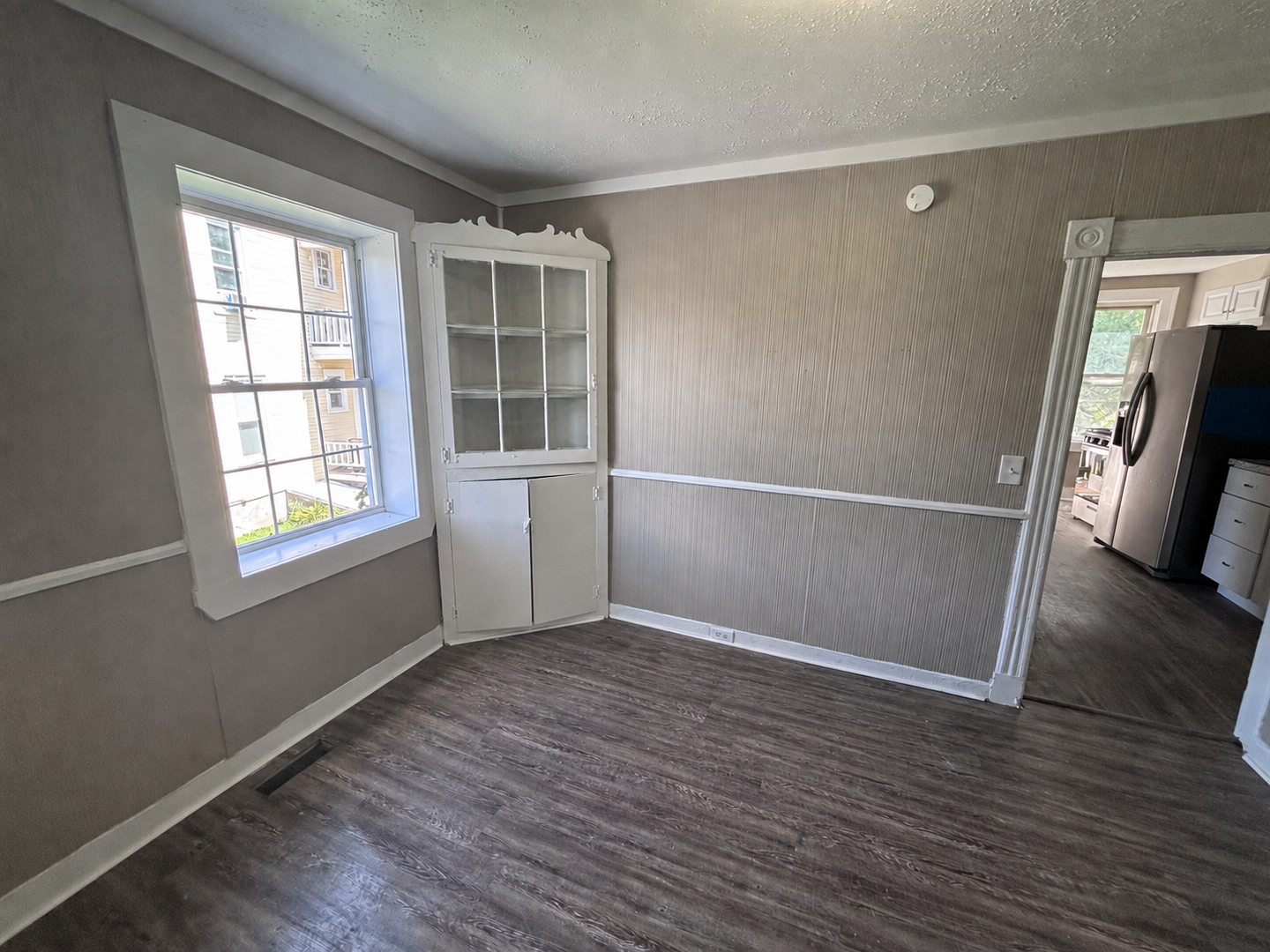 236 Ontario St – photo 2
