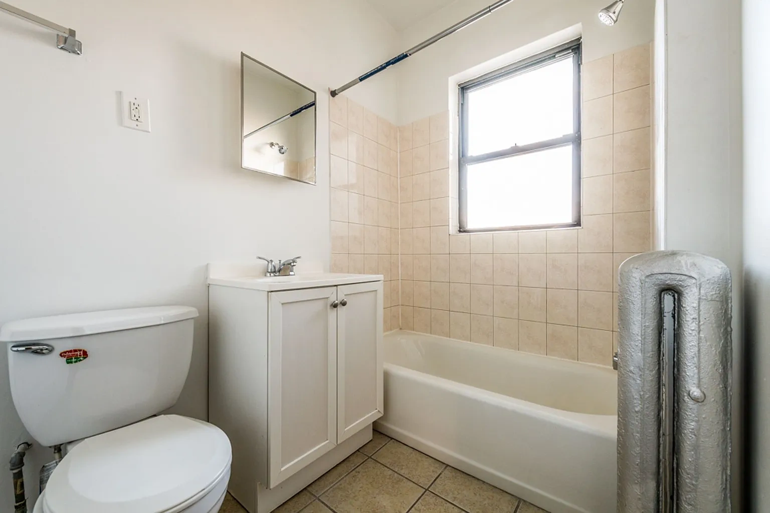 7110 S Ridgeland – photo 2