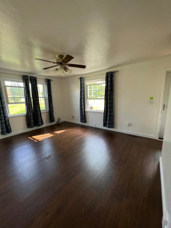 309 55th St – photo 4