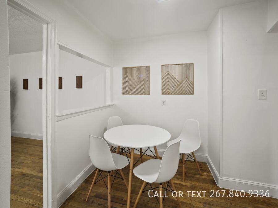 12 Danbury St SE – photo 2