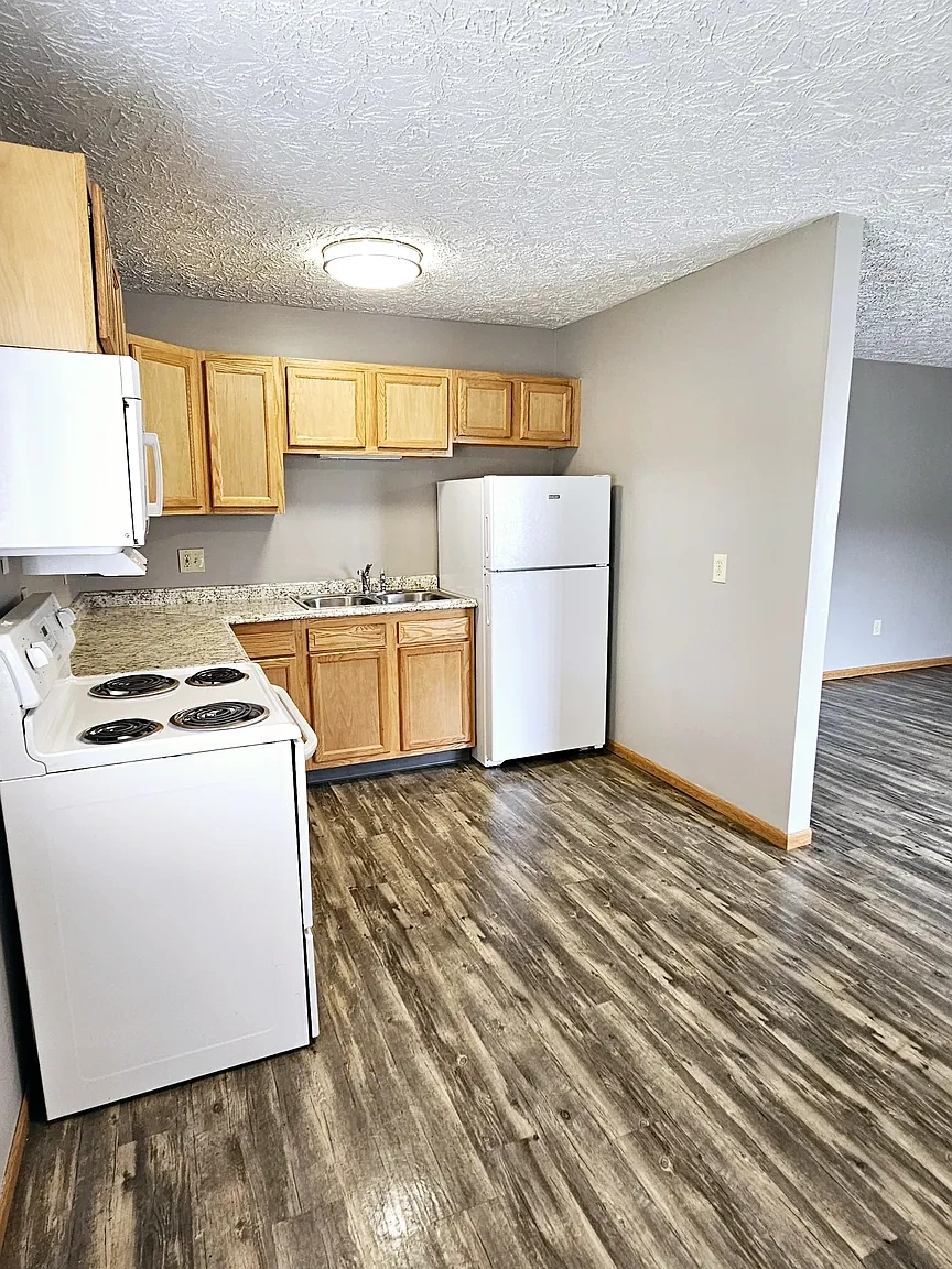 Wesley Court Apartments – photo 3