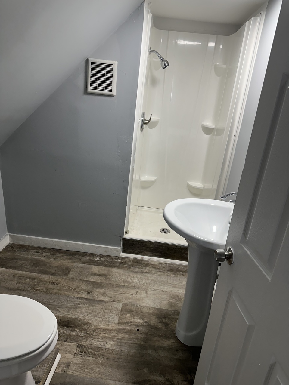 1339 E 115th St – photo 3