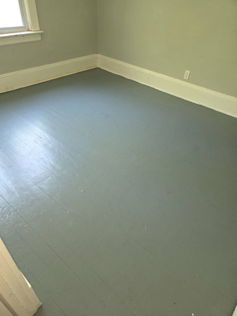 3658 E 54th St unit 3658 E 54 ST Upper Rear – photo 1