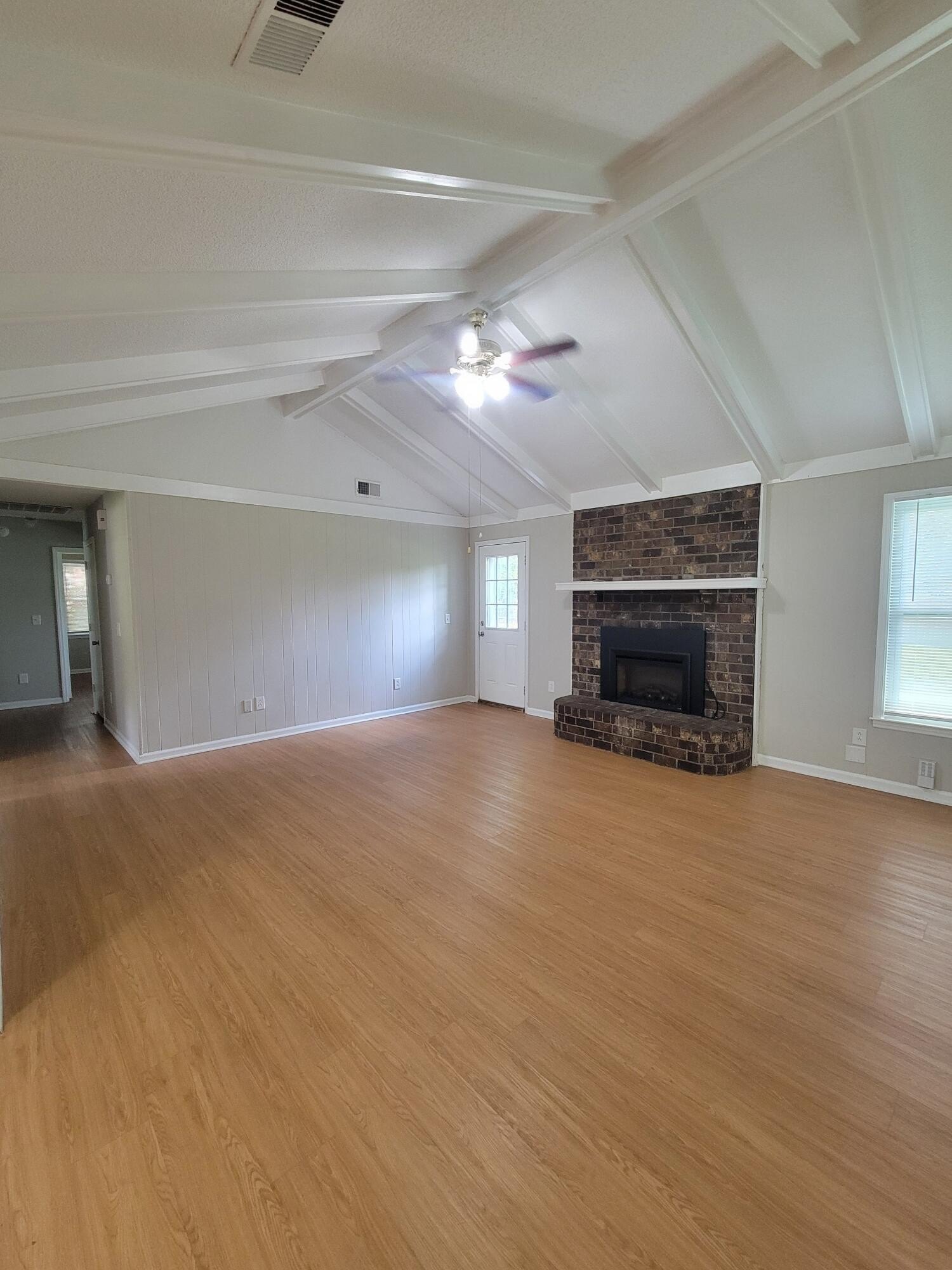 336 Salem Dr – photo 2